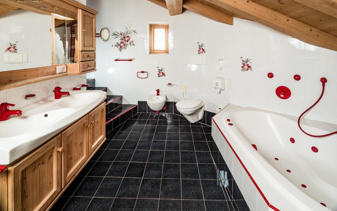 Suites Hotel Garden Selva di Val Gardena Exterior foto